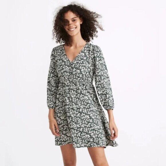 Madewell Green & Ivory Forest Leaves Floral V-Neck Button-Front Mini Dress Sz L - Picture 1 of 15